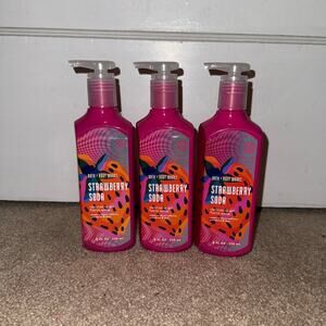New Bath & Body Works Strawberry Soda Hand Soap Set of 3